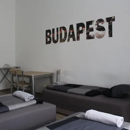 Krisco * Budapešť